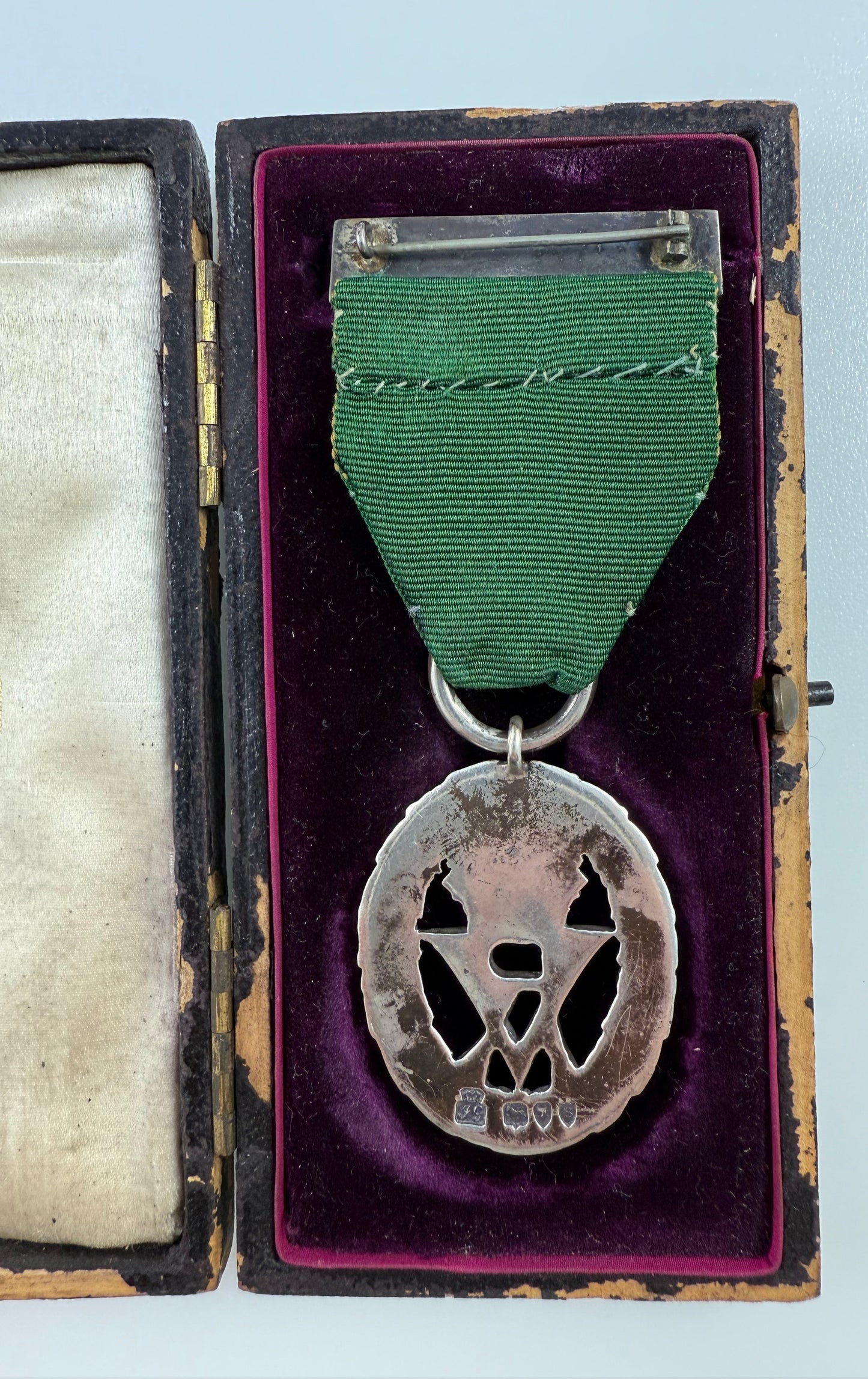 Victorian - Volunteer Officers' Decoration - Cased - Garrard