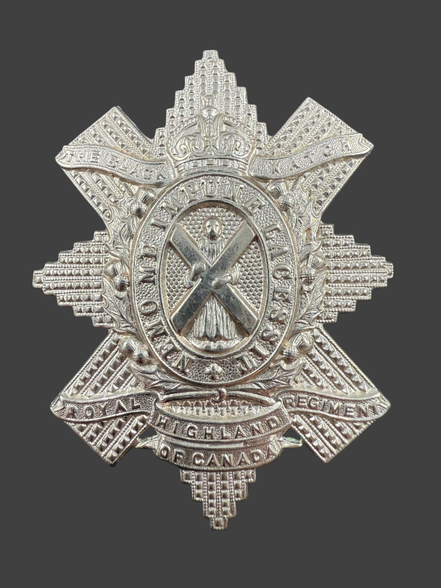 Canadian WWII - Black Watch (Royal Highland Regiment) of Canada - Glengarry Badge