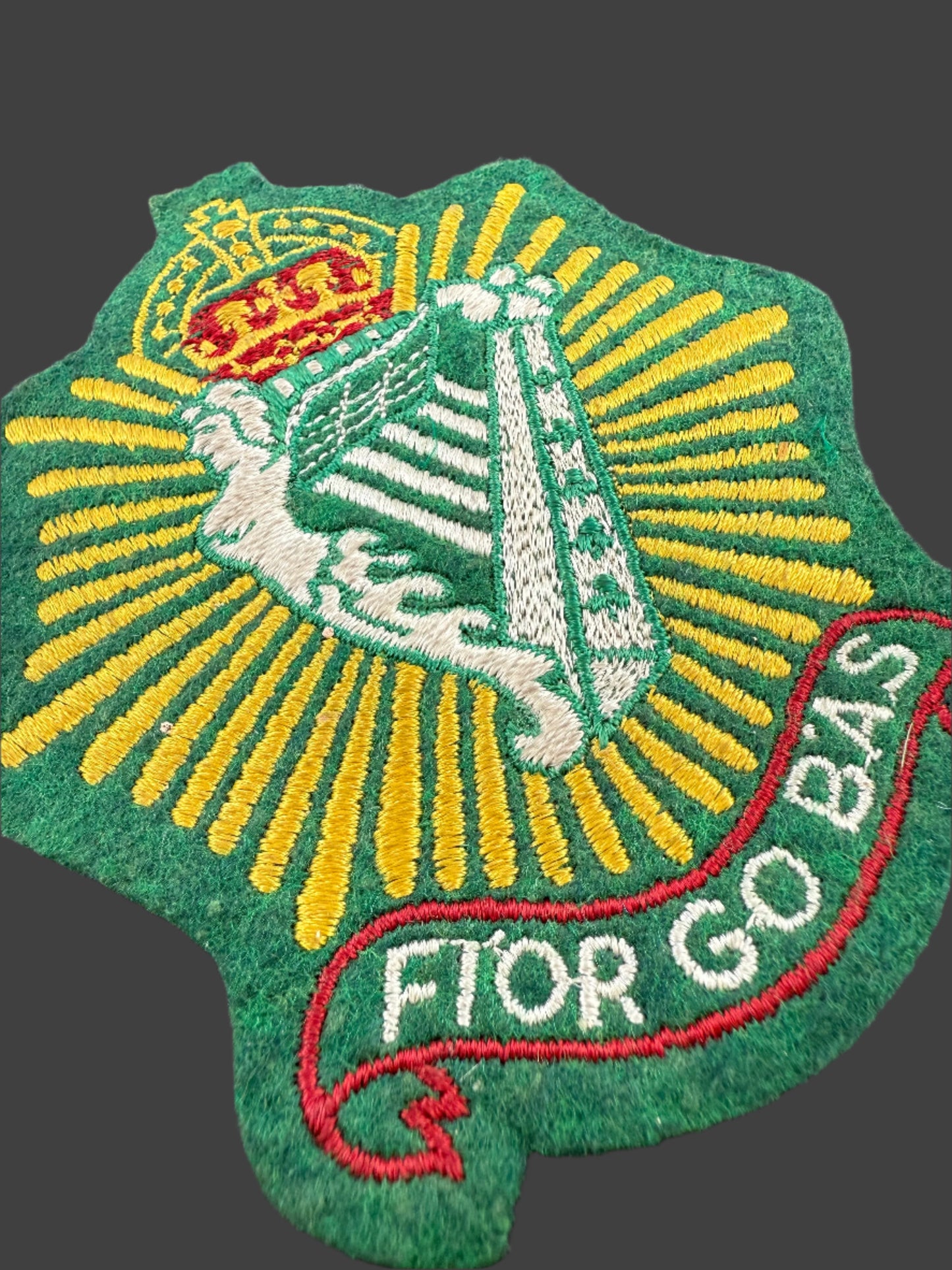 Canadian WWII - Irish Regiment of Canada - Regimental Crest