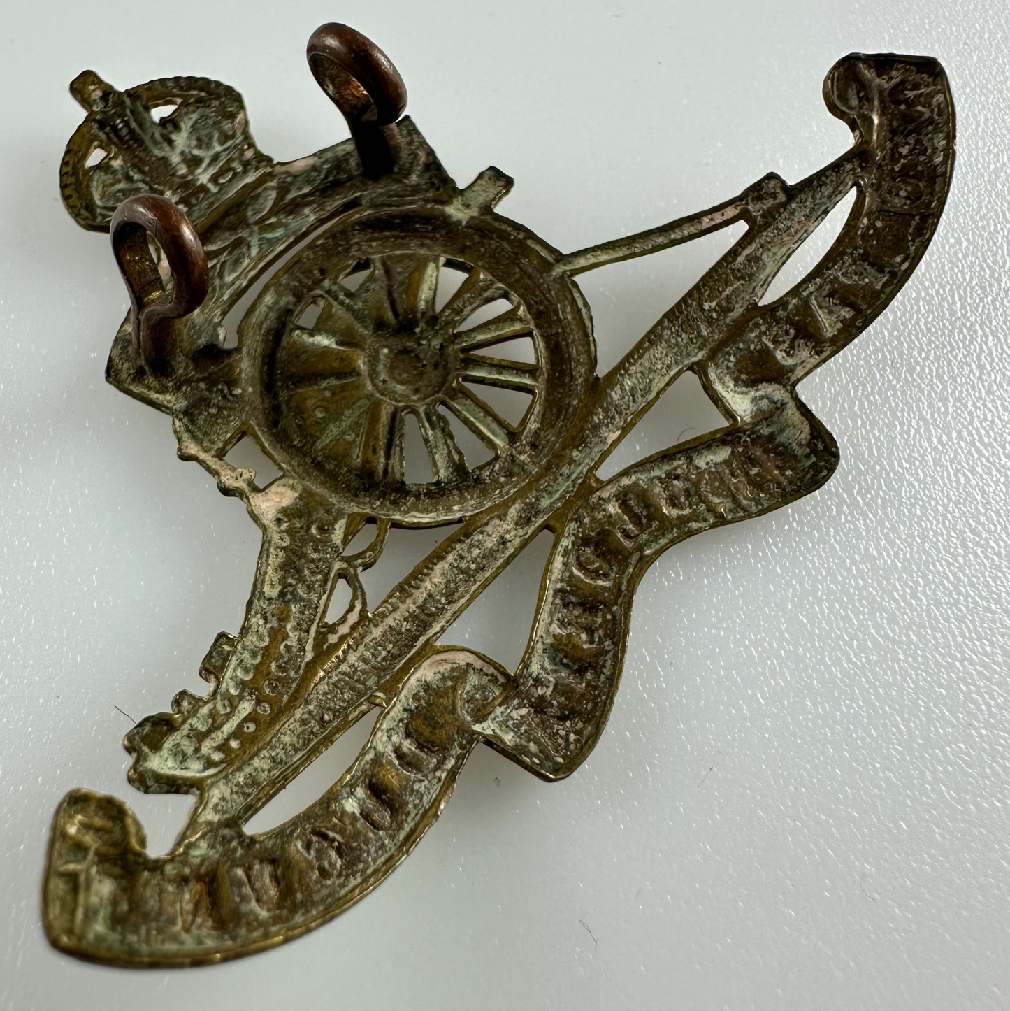 British WWI - Royal Artillery Territorials Cap Badge