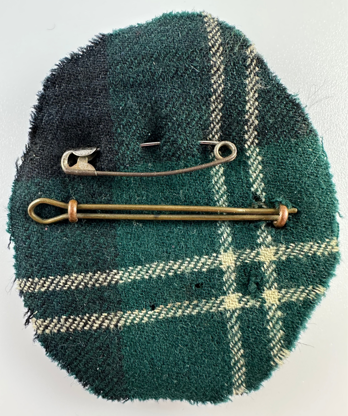 British WWI/WWII - Argyll and Sutherland Highlanders Cap Badge