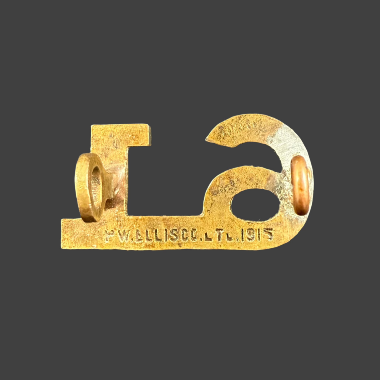 WWI - CEF Shoulder Numeral - 61st Canadian Infantry Battalion (Winnipeg) - Ellis