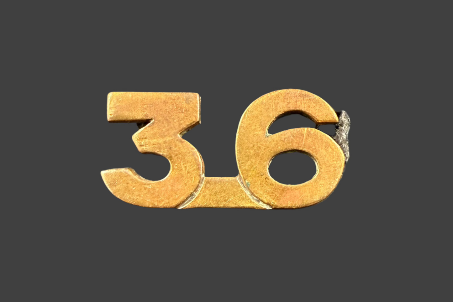 WWI - CEF Shoulder Numeral - 36th Canadian Infantry Battalion (Hamilton) - Ellis