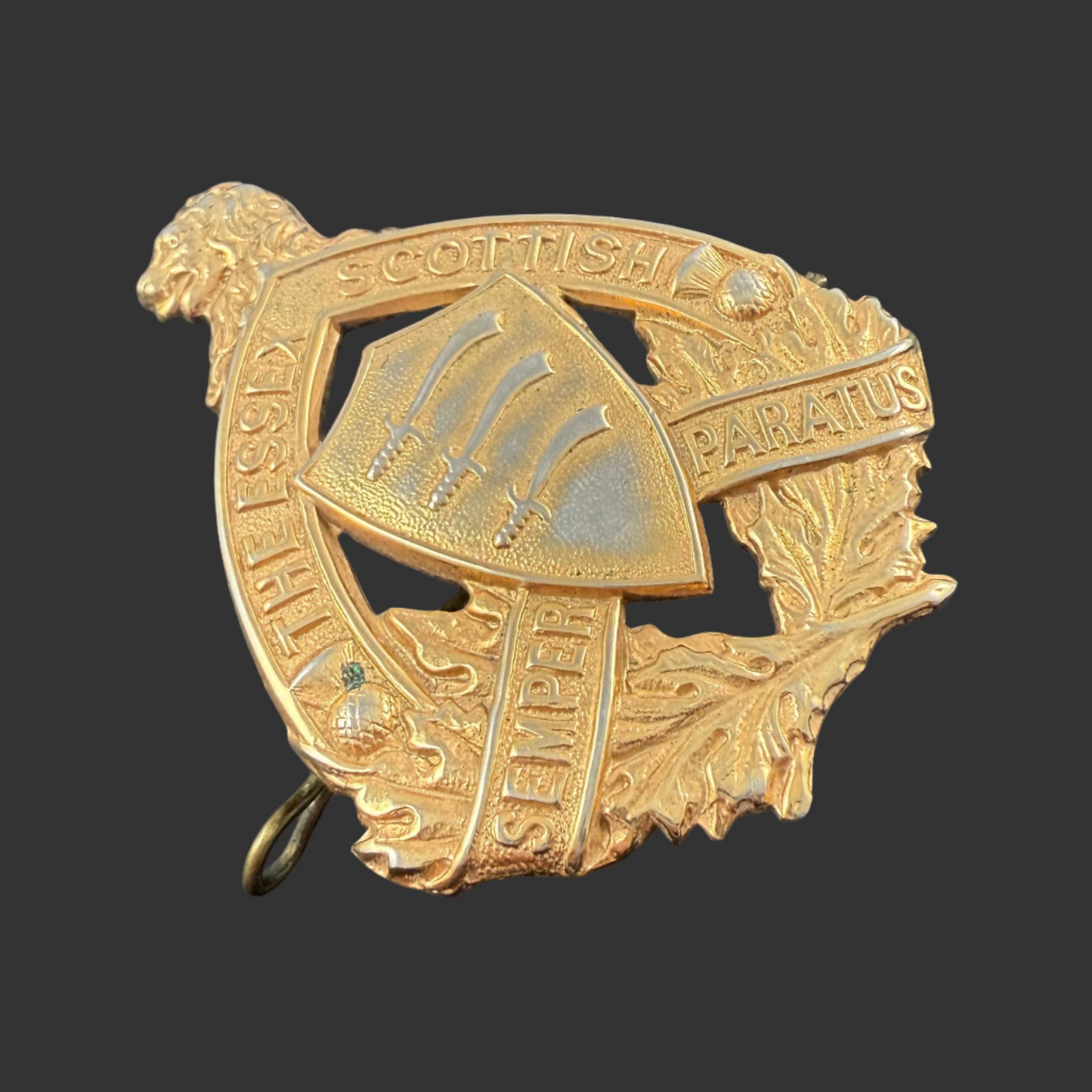 Canadian WWII - Essex Scottish Regiment Officers' Glengarry Badge - Gilded