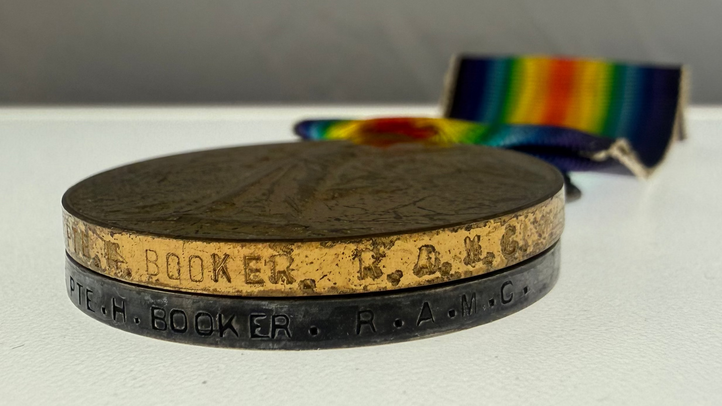 British - WWI - 1914 Star Medal Trio to Royal Army Medical Corps - Booker
