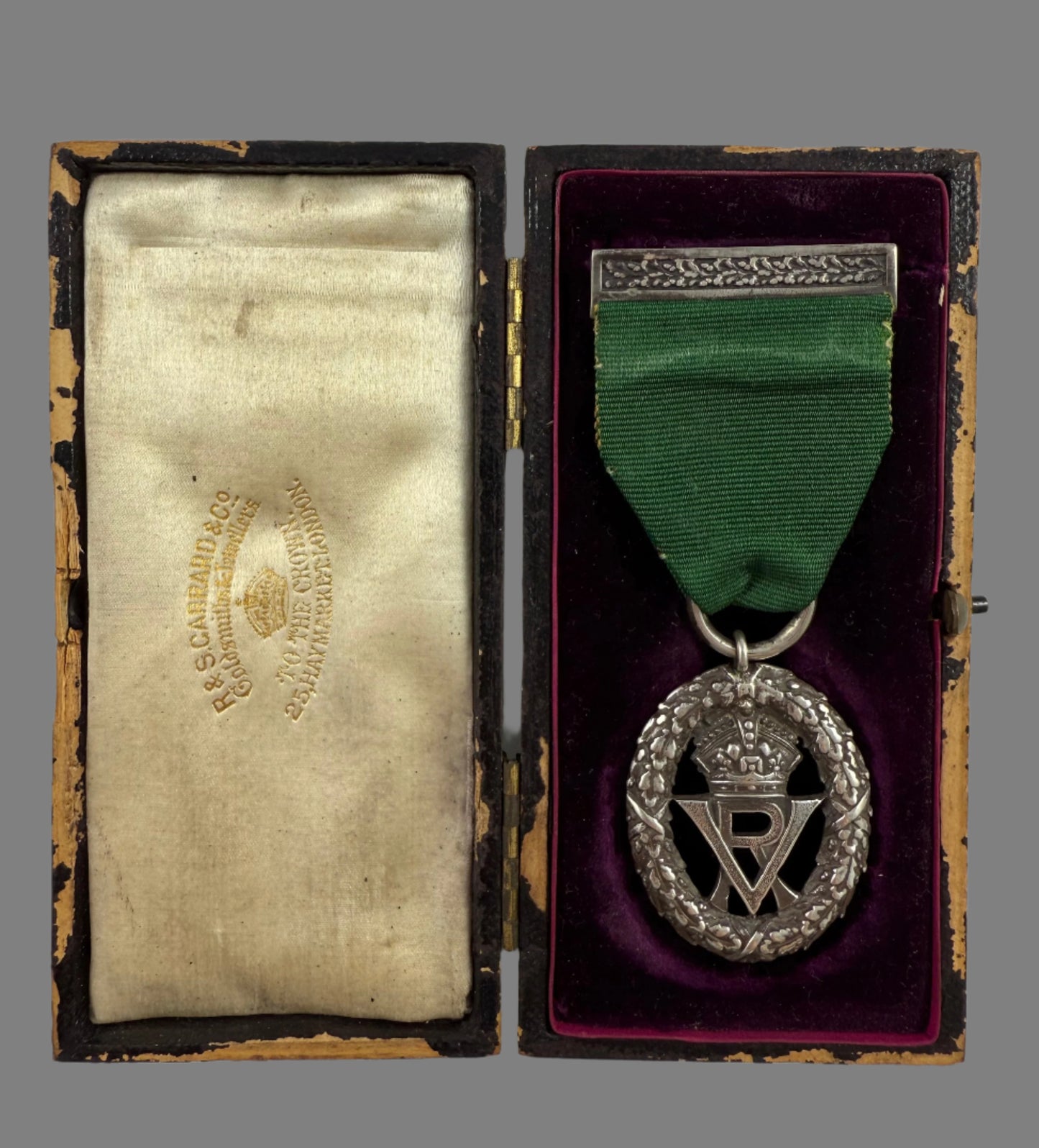Victorian - Volunteer Officers' Decoration - Cased - Garrard