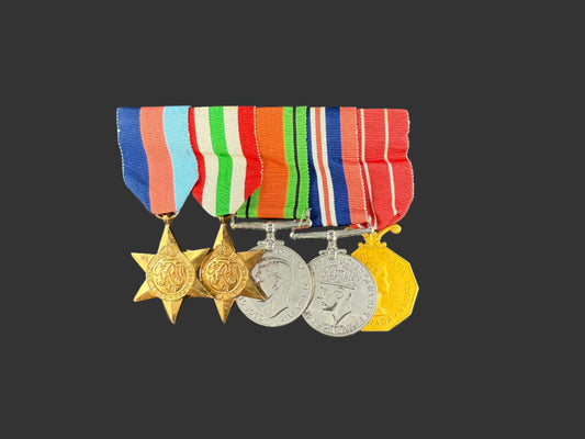 Canadian/British WWII - Medal Group - Airborne - Royal Artillery - Officer  - Milsom