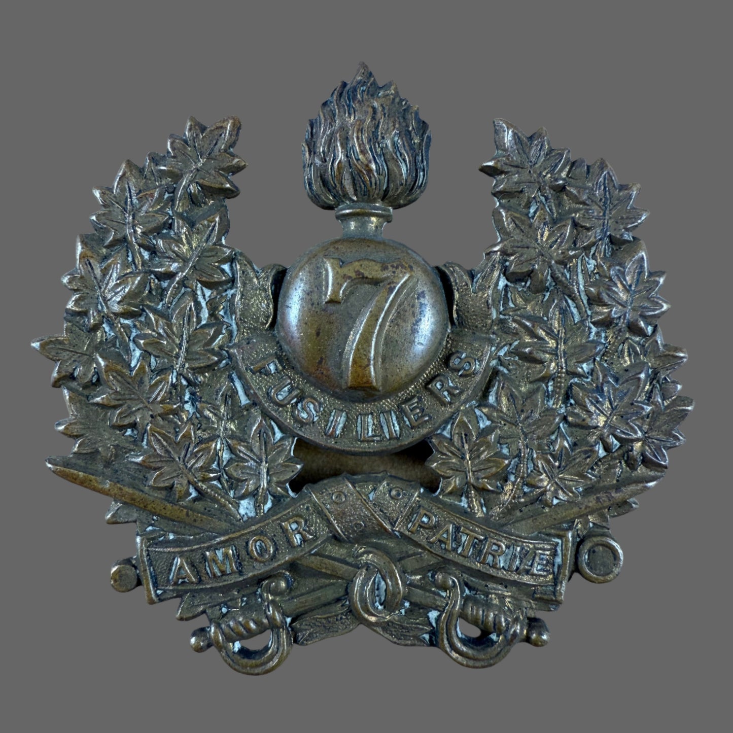 Canadian Pre-WWI - 7th Fusiliers - Cap Badge - MM.50