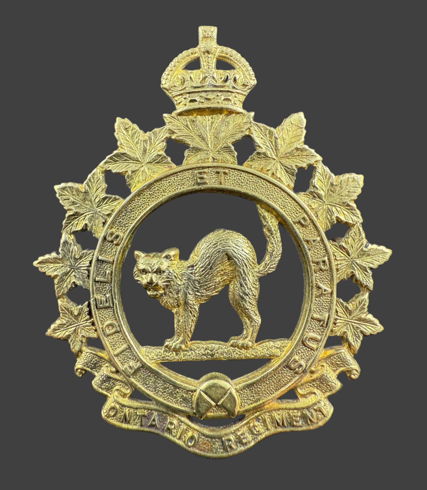 Canadian WWII - Ontario Regiment Officers' Cap Badge - Birks
