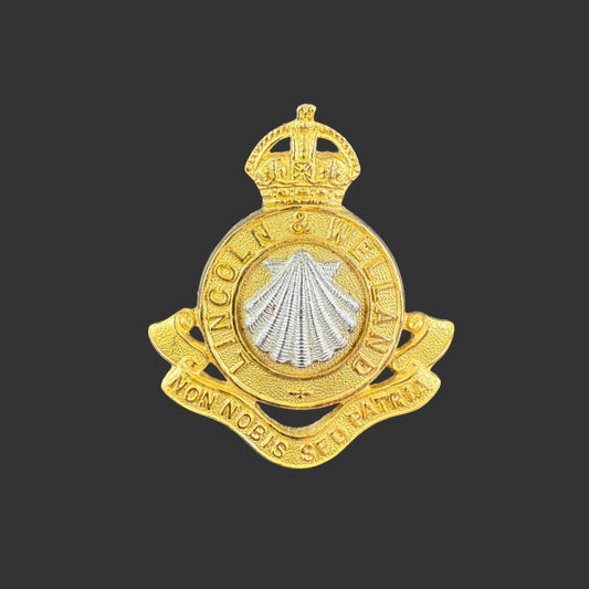 Canadian WWII - Lincoln and Welland Regiment - Officers' Cap Badge