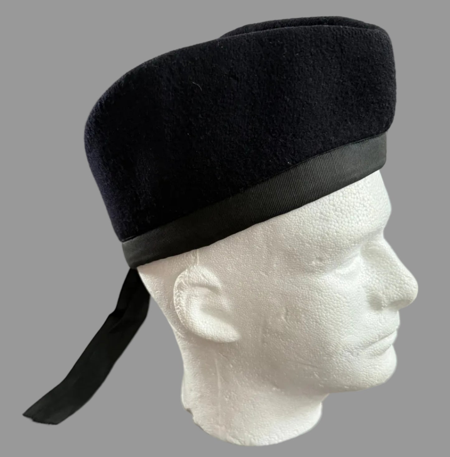 Canadian - Post-WWI - Glengarry Cap - Royal Highlanders of Canada - 1930 Pattern Badge