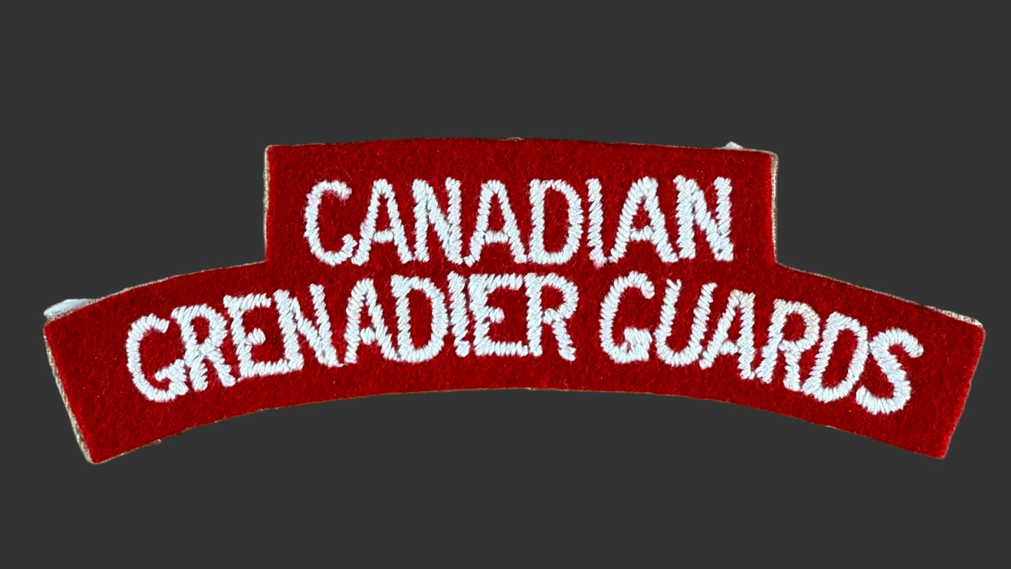 Canadian WWII - Canadian Grenadier Guards - Cloth Shoulder Title