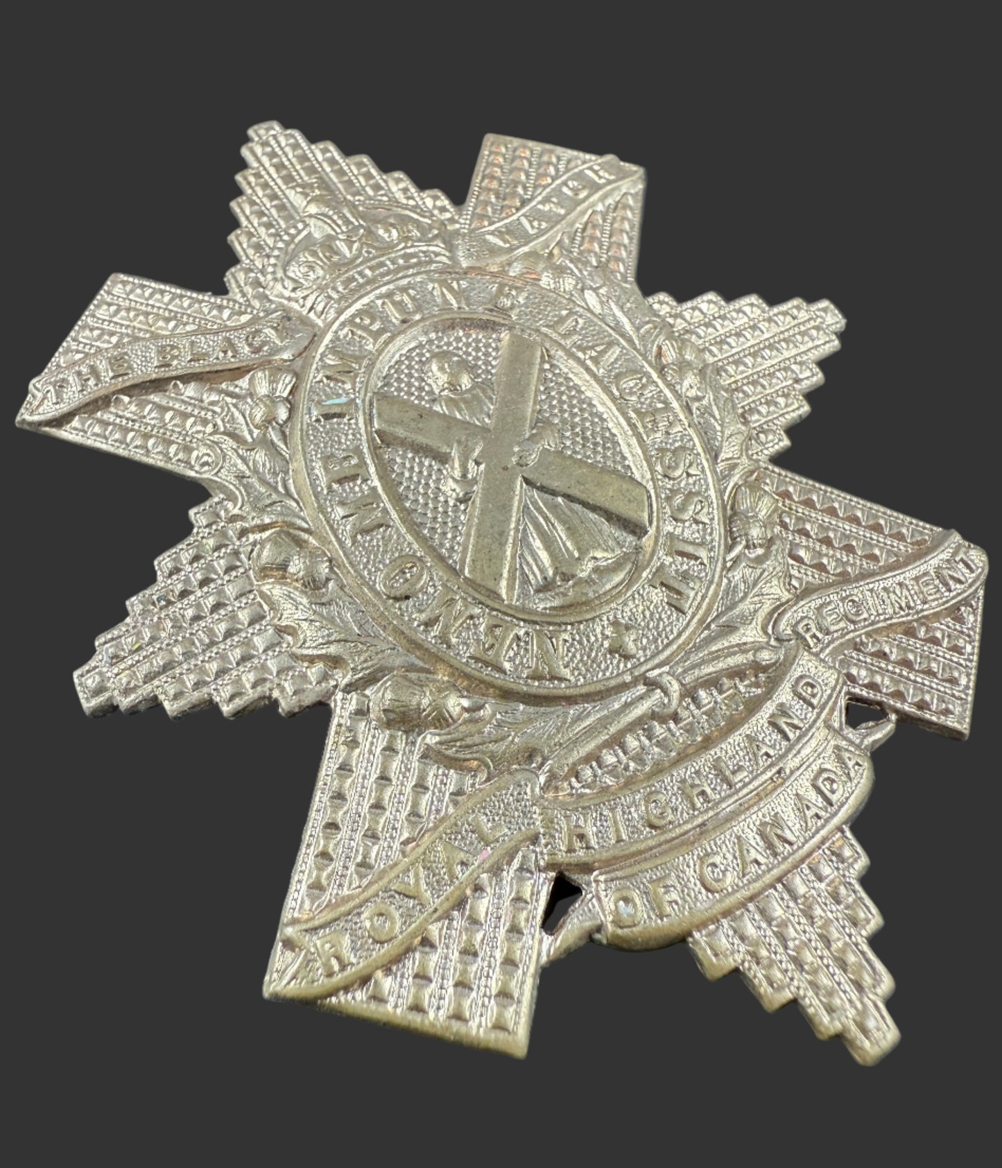Canadian WWII - Black Watch (Royal Highland Regiment) of Canada - Glengarry Badge