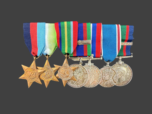 WWII - Canadian - Royal Canadian Naval Volunteer Reserve - Long Service Medal Group - Brown