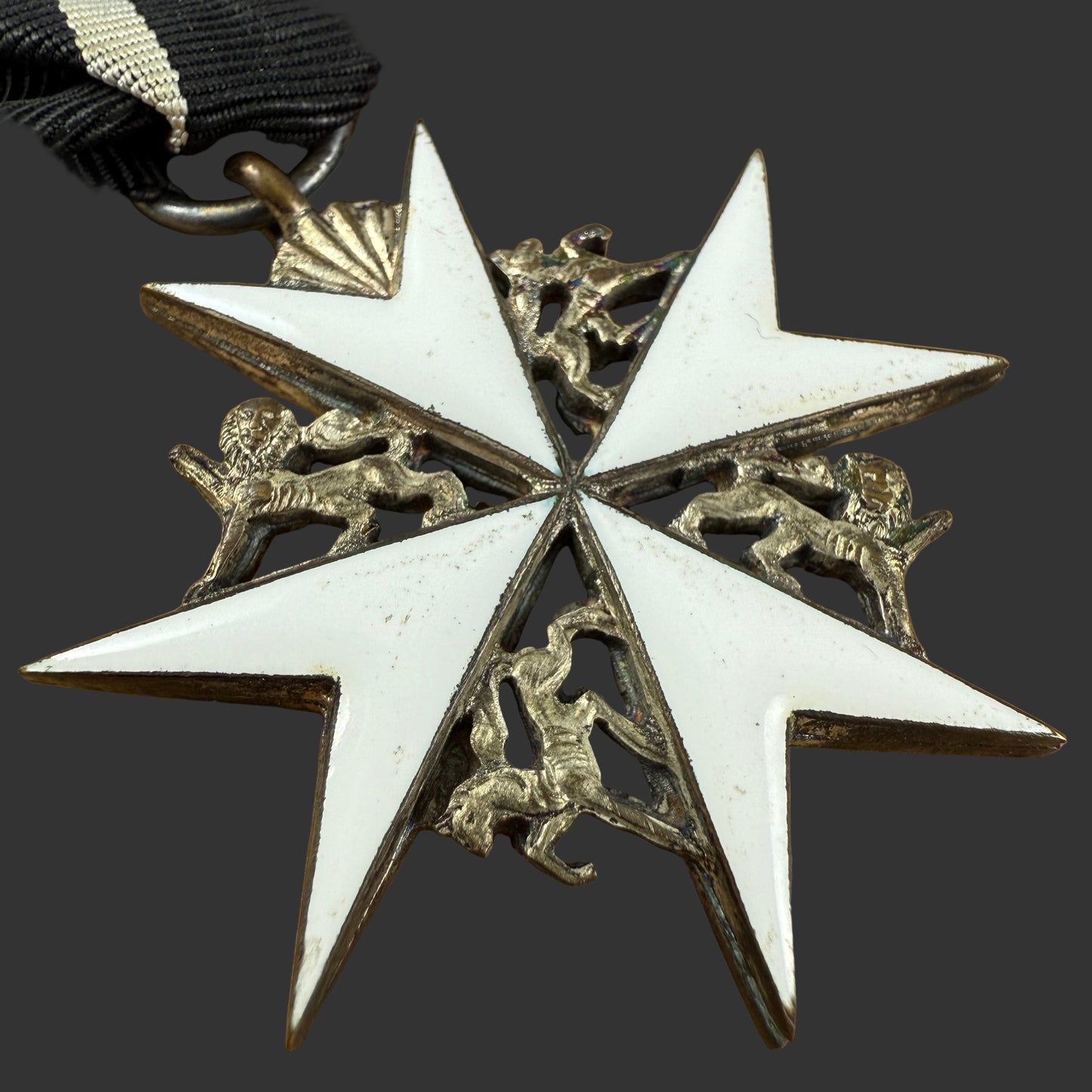 Canadian/British - WWI/WWII - Order of St John - Officer and Serving Brother Insignia - Non-Christian Ribbon - With Document and Case