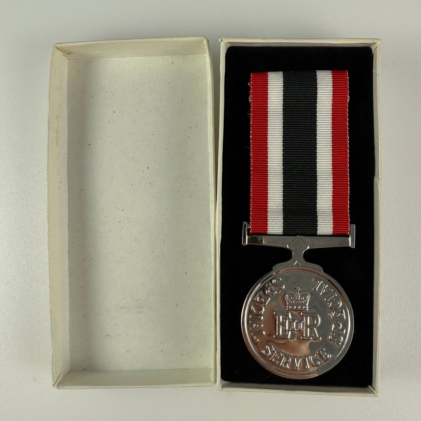Canadian post-WWII - Special Service Medal - in Original Box