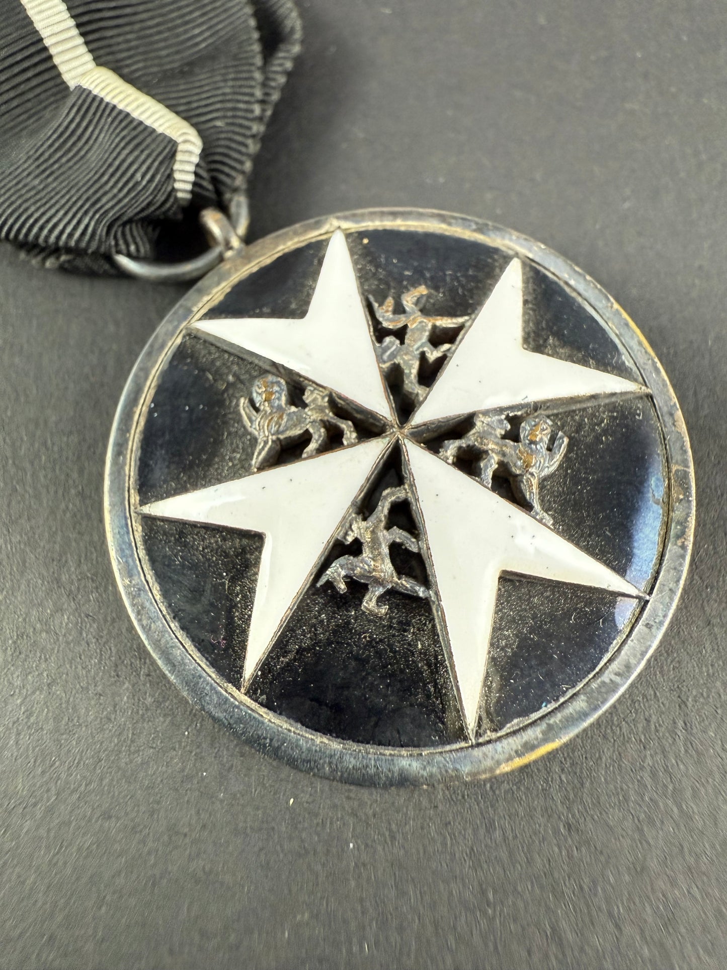 Canadian/British - WWI/WWII - Order of St John - Officer and Serving Brother Insignia - Non-Christian Ribbon - With Document and Case