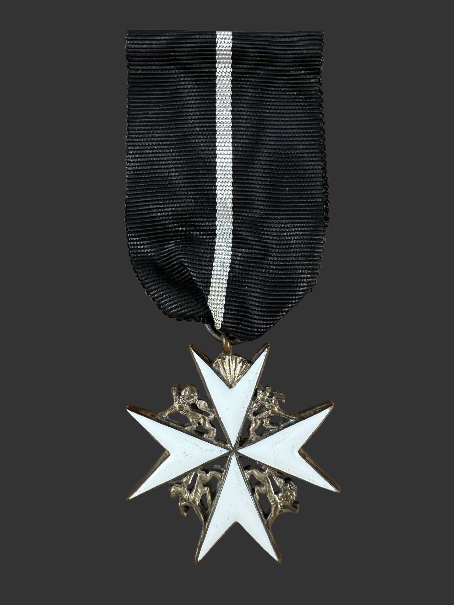 Canadian/British - WWI/WWII - Order of St John - Officer and Serving Brother Insignia - Non-Christian Ribbon - With Document and Case