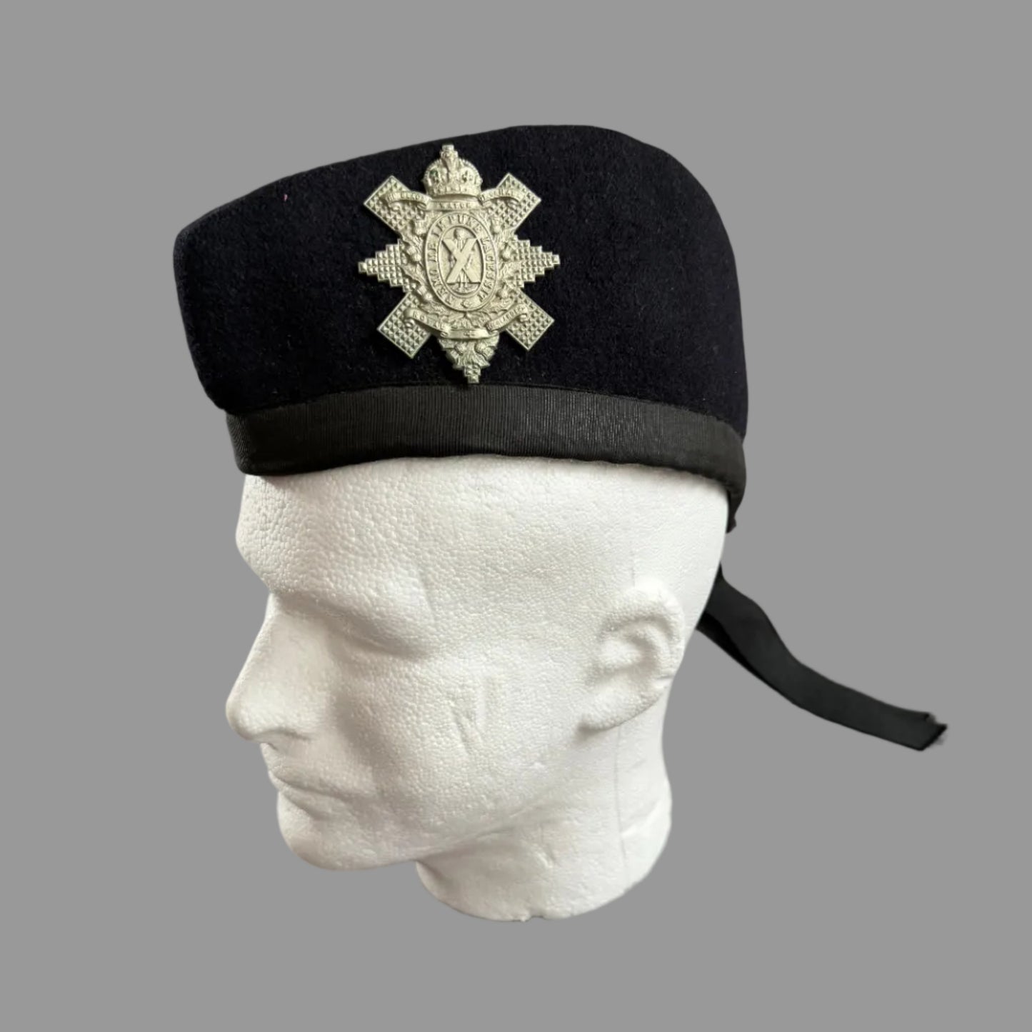 Canadian - Post-WWI - Glengarry Cap - Royal Highlanders of Canada - 1930 Pattern Badge