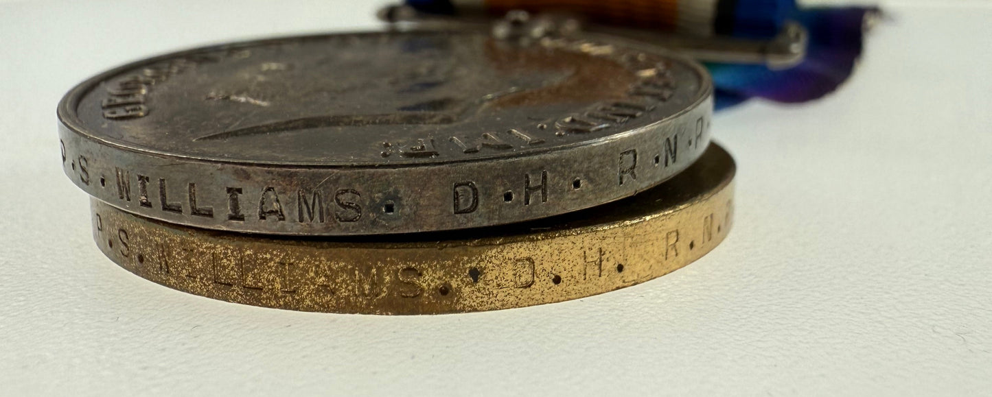 WWI / WWII - British - Merchant Navy Medal Group - King's Commendation for Brave Conduct - Williams