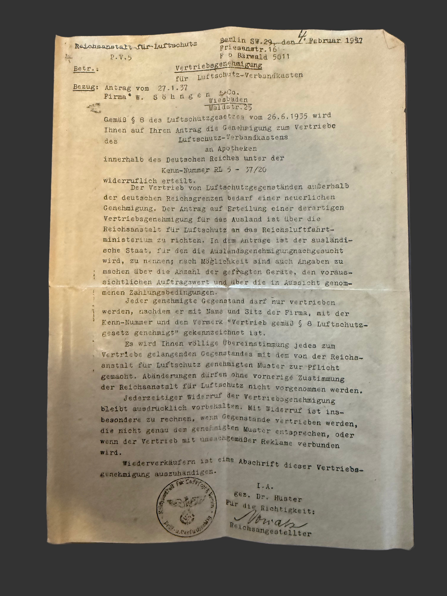 Germany - WWII - Luftschutz Verbandkasten - Air Raid Medical Kit - Complete