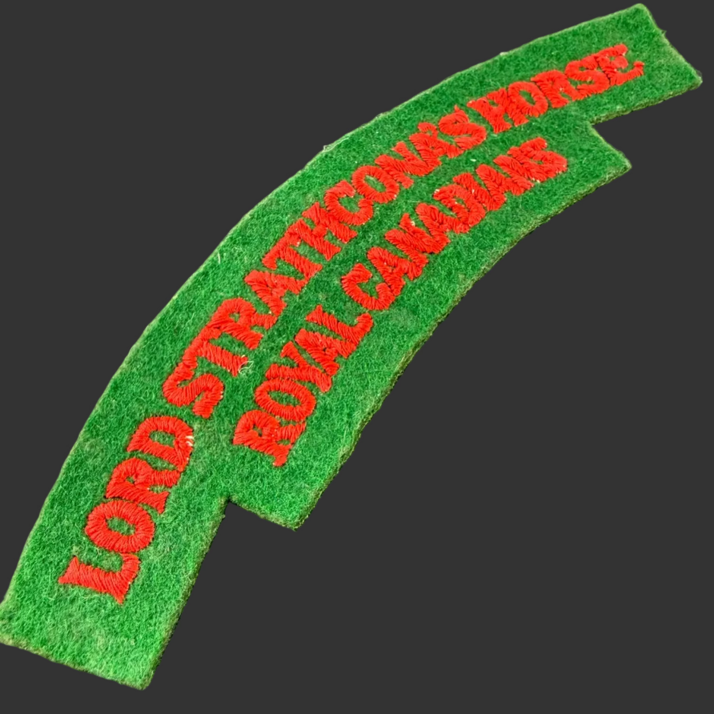 Canadian - WWII - Lord Strathcona's Horse (Royal Canadians) Starch Back Shoulder Title