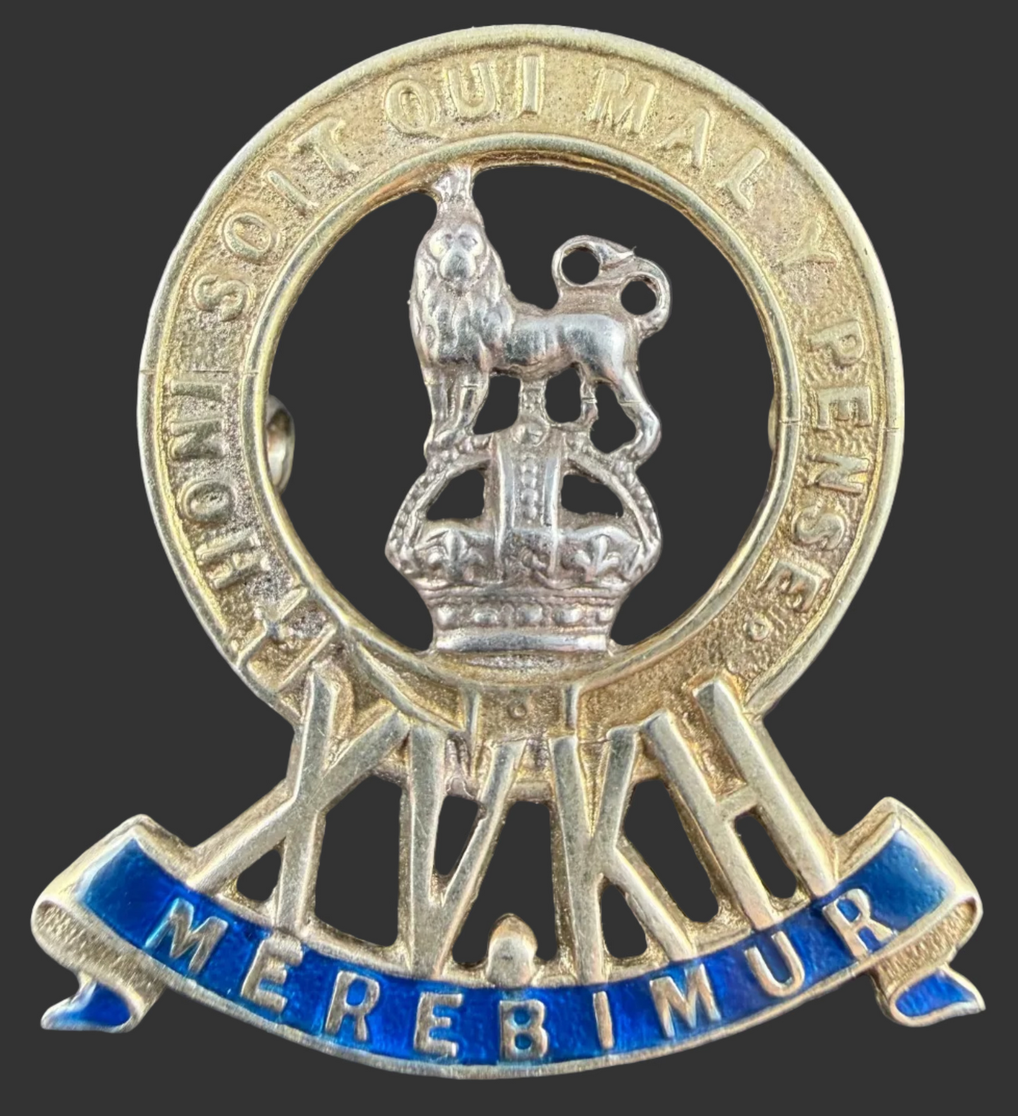British - WWI - 15th The King's Hussars - Officers Cap Badge