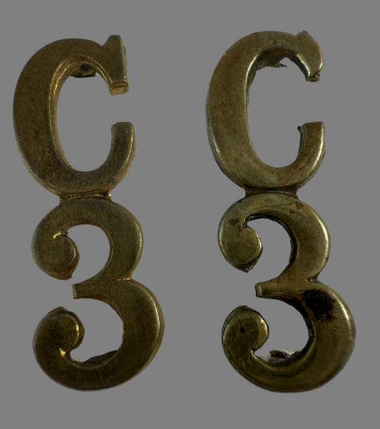 WWI - 3rd Canadian Infantry Battalion (Toronto Regiment) Collar Badge / Shoulder Title Pair