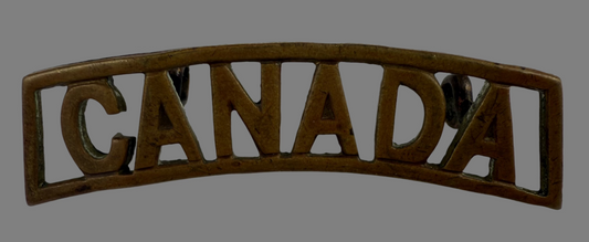 WWI  - C.E.F Canada Shoulder Title - Unmarked