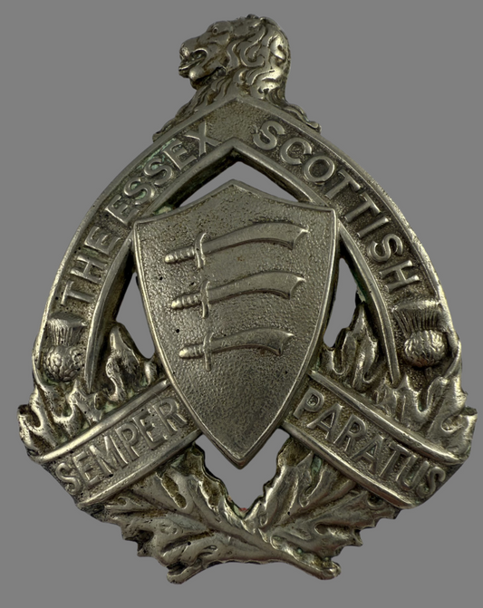 Canadian WWII - Essex Scottish Regiment Glengarry Badge