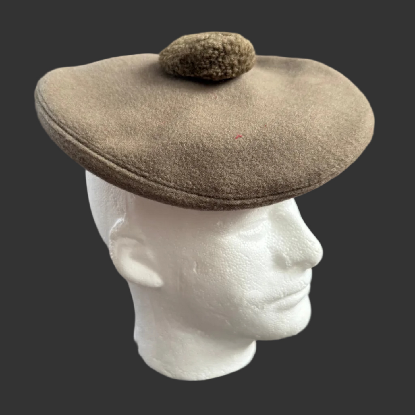 Canadian / British - Post-WWII - Officers Fawn Balmoral Bonnet - Worn by Highland Regiments including The Black Watch (Royal Highland Regiment) of Canada