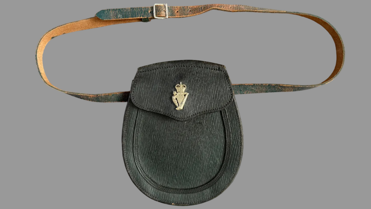 Canadian - WWII / Post-WWII - Service Dress Sporran - Irish Regiment of Canada