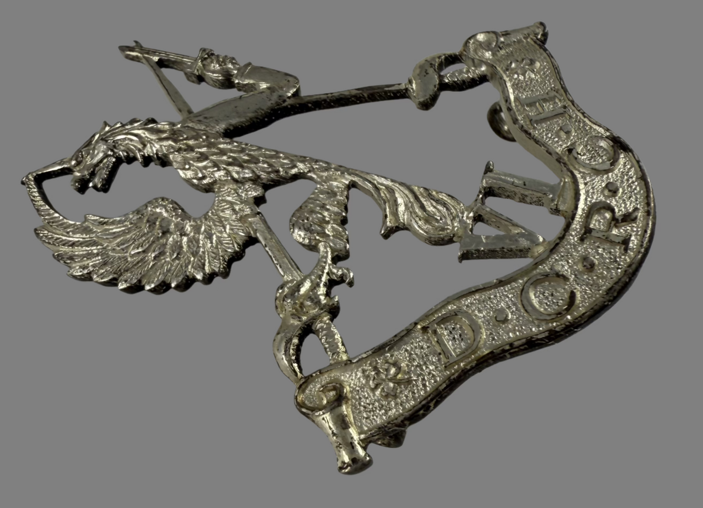 WWII - 6th Duke of Connaught's Royal Canadian Hussars - Officer's Cap Badge - Silver Frosted