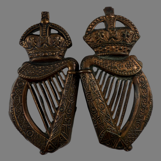 WWI/WWII - Irish Regiment of Canada pre-1932 Pattern Collar Badges (pair 2)