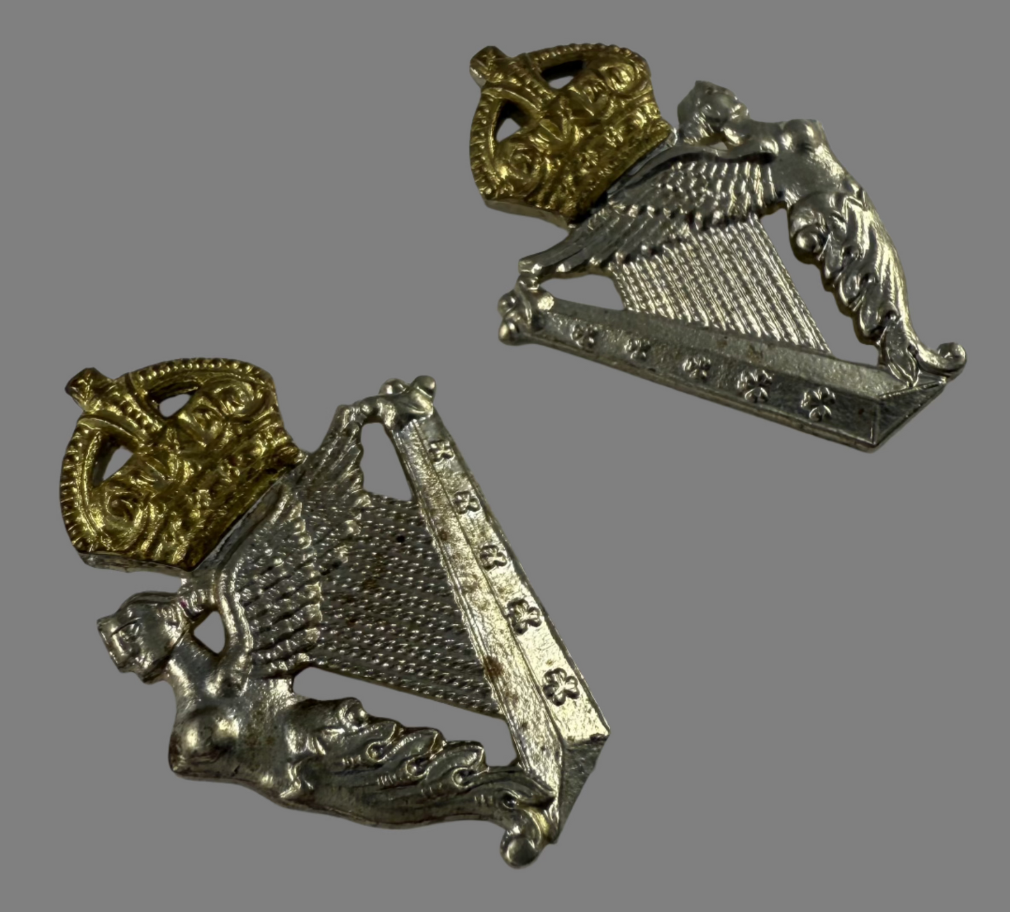 WWII - Irish Regiment of Canada Collar Badges