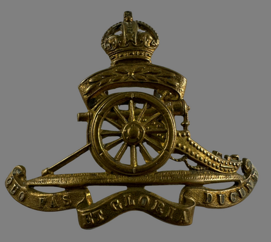 British WWI  - Royal Artillery Territorials Cap Badge