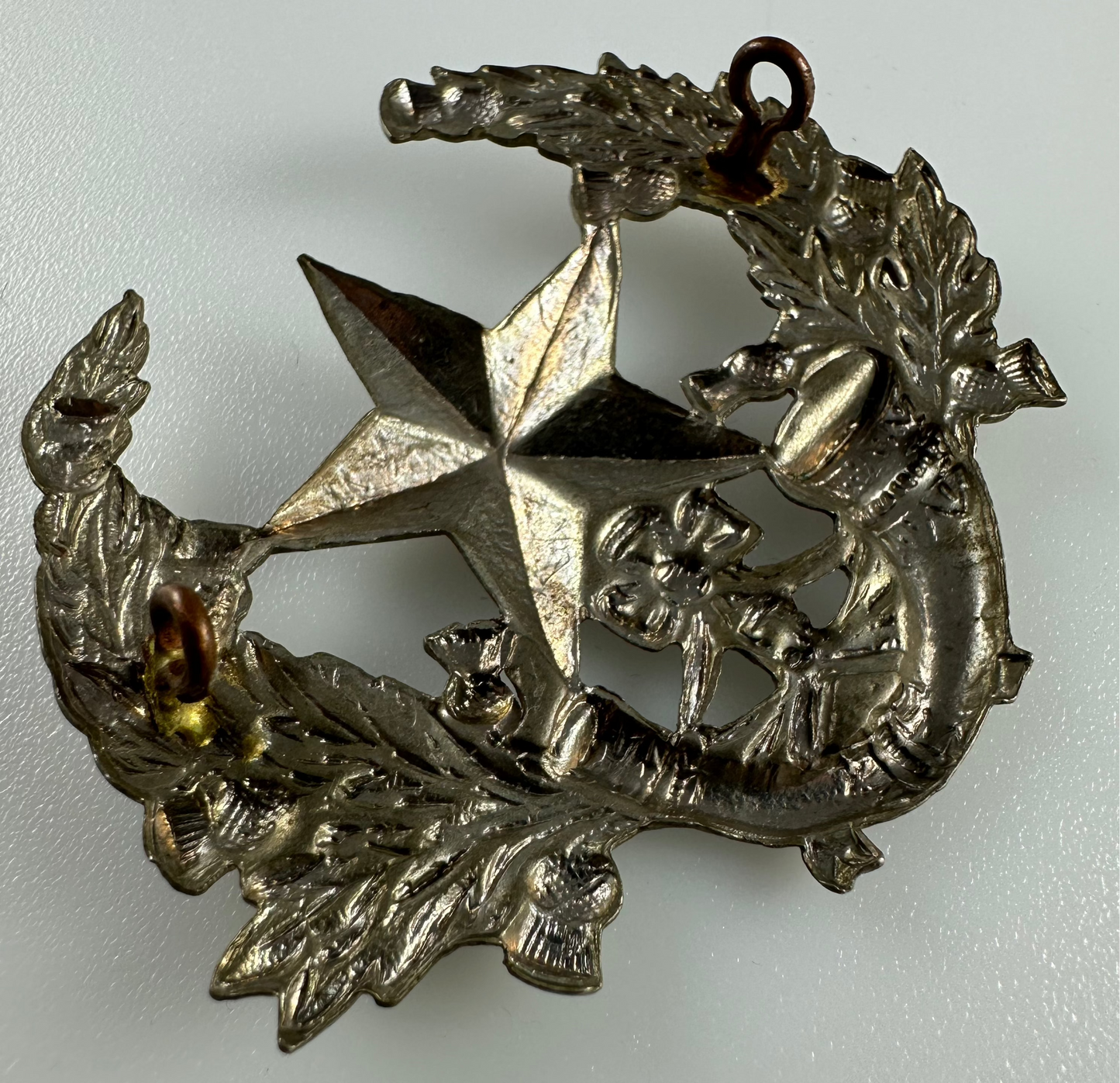 British WWI/WWII  - Cameronians (Scottish Rifles) Cap Badge