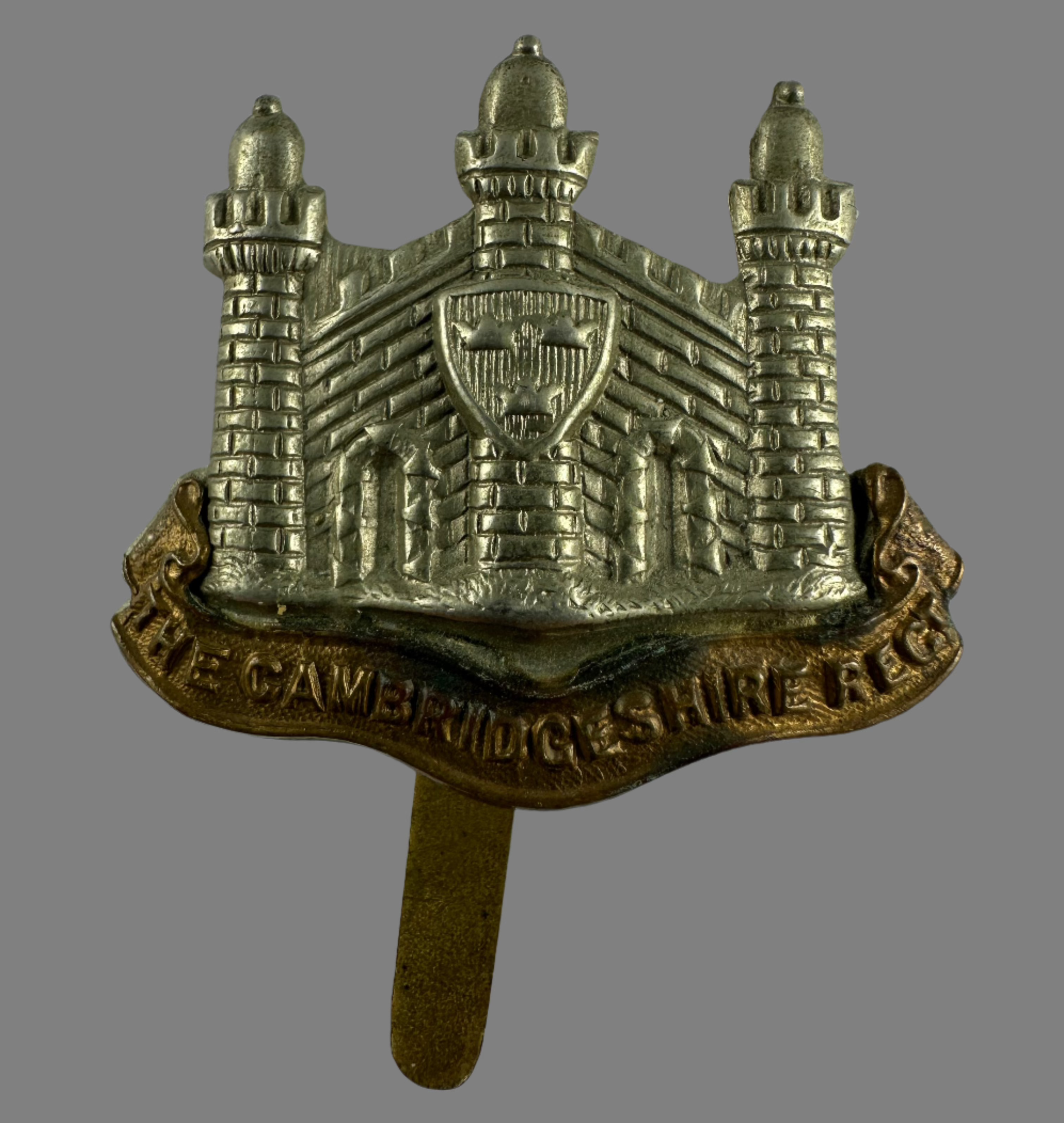 Falanex Cap British WWI/WWII - Cambridgeshire Regiment Cap Badge – Phalanx Militaria