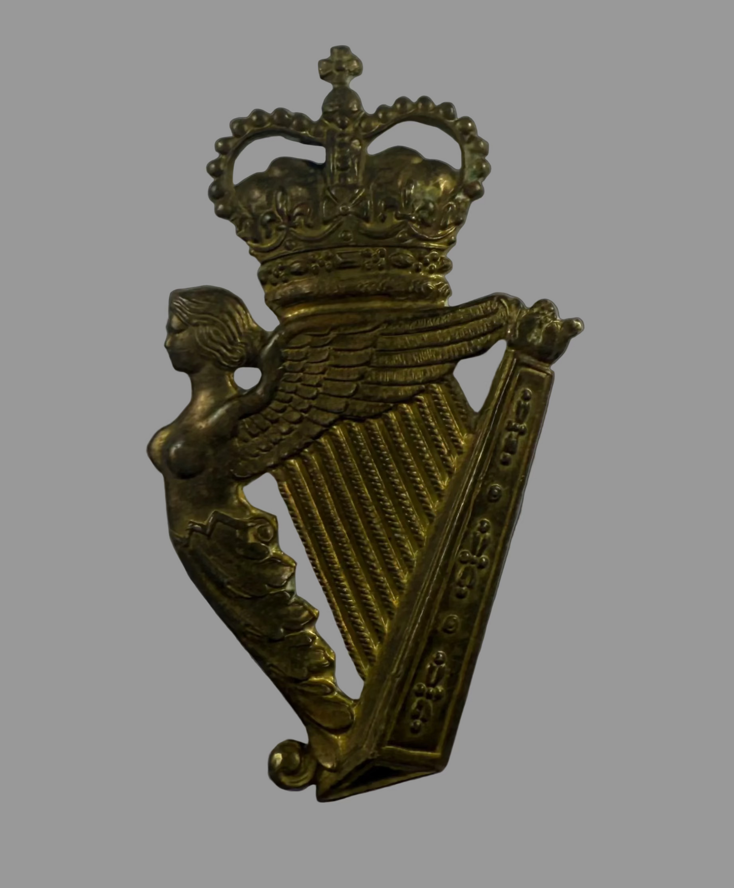 Canada - Post-WWII - Irish Regiment of Canada Sporran Badge