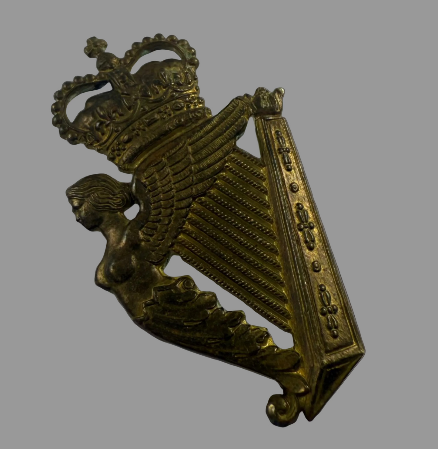 Canada - Post-WWII - Irish Regiment of Canada Sporran Badge