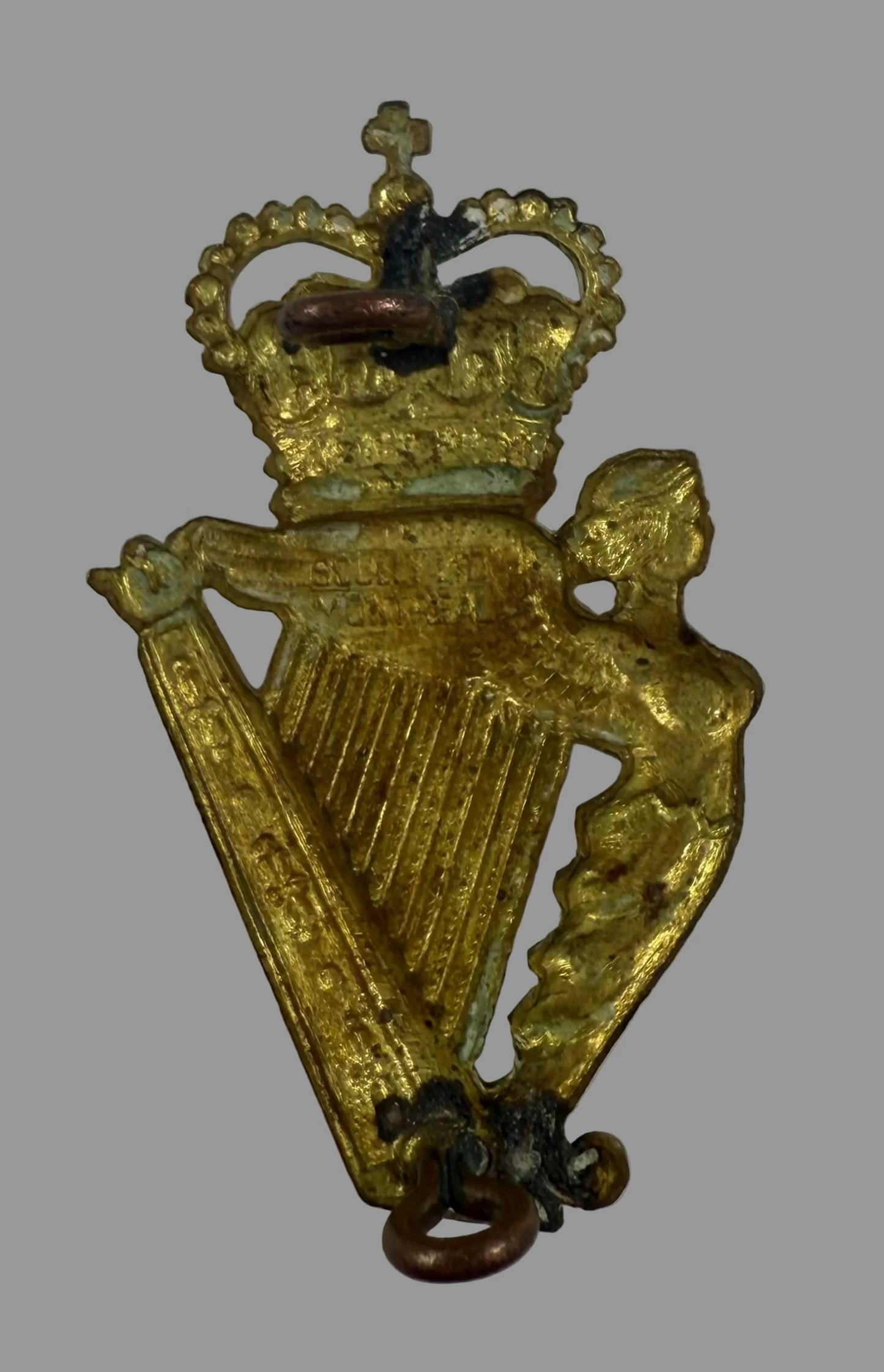 Canada - Post-WWII - Irish Regiment of Canada Sporran Badge