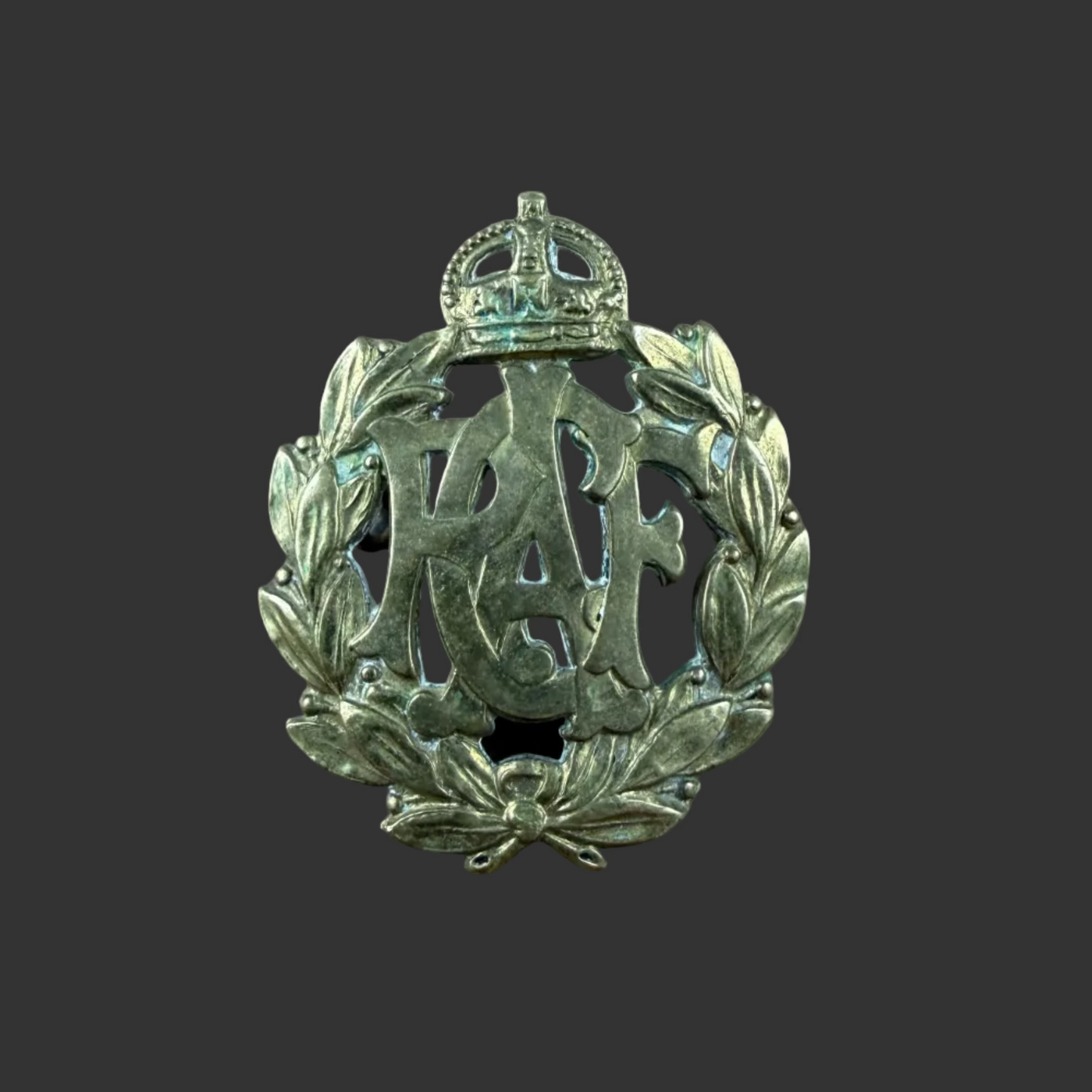Canadian – Post-WWI – Royal Canadian Air Force - First Type (1924) Cap Badge