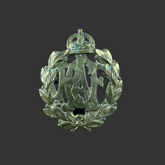 Canadian – Post-WWI – Royal Canadian Air Force - First Type (1924) Cap Badge