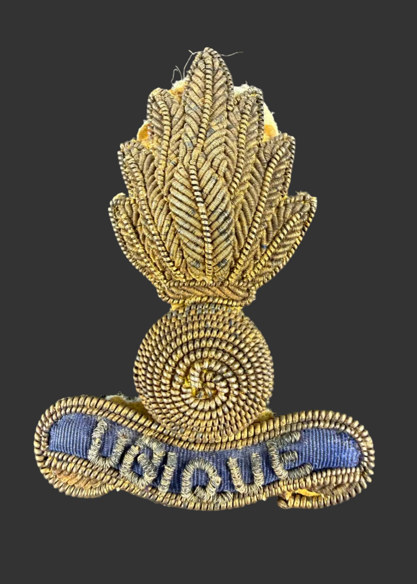Canadian / British Commonwealth - WWII - Royal Artillery / Royal Canadian Artillery - Officers Bullion Wire Cap Badge for Coloured Field Service Cap