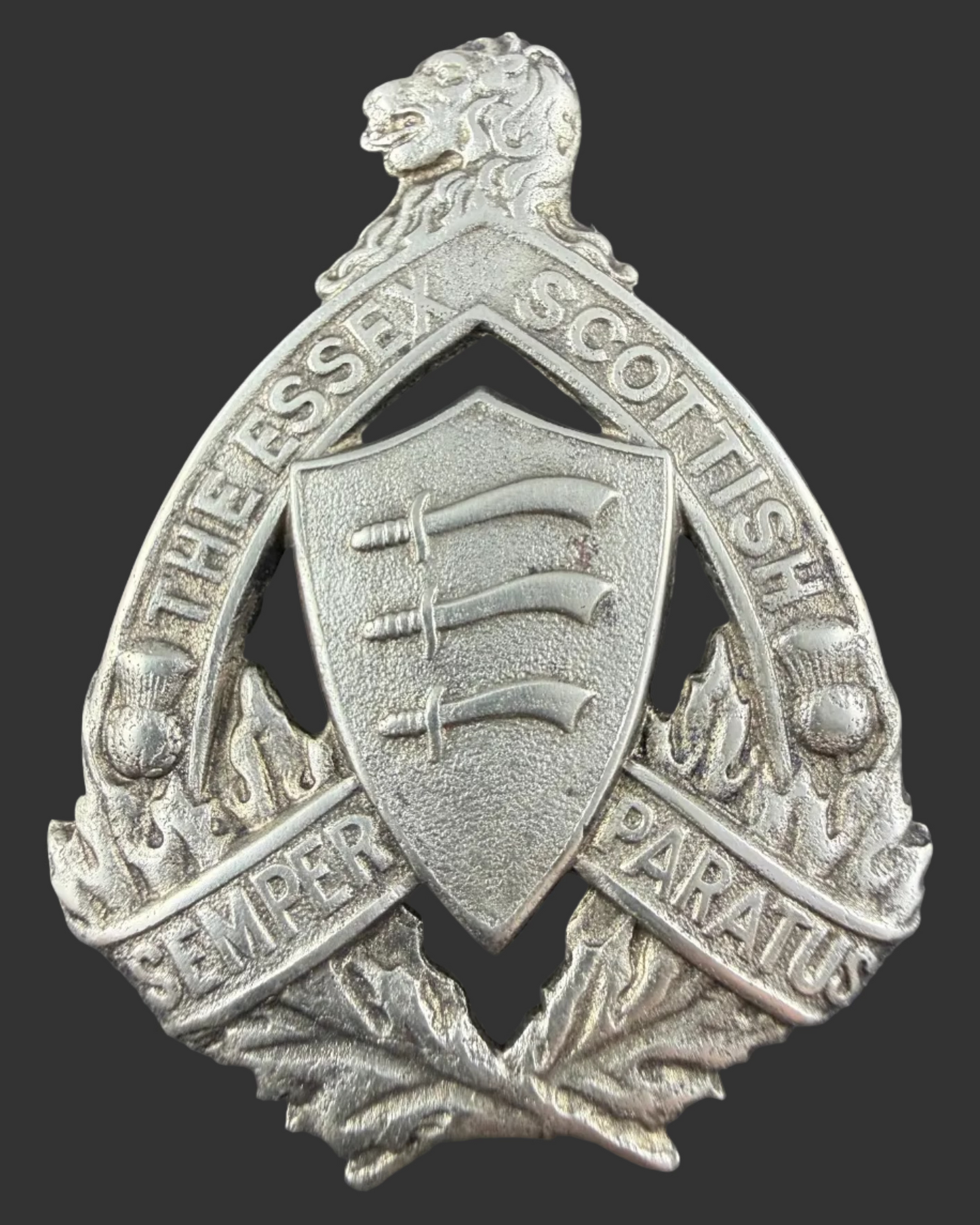 Canadian – WWII – The Essex Scottish Regiment – Glengarry Badge