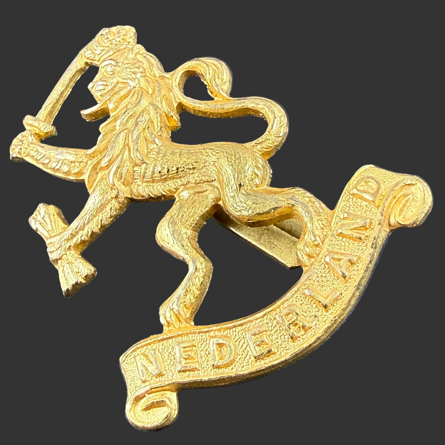 Netherlands – WWII – Free Netherlands Forces – Officers Cap Badge – British Made