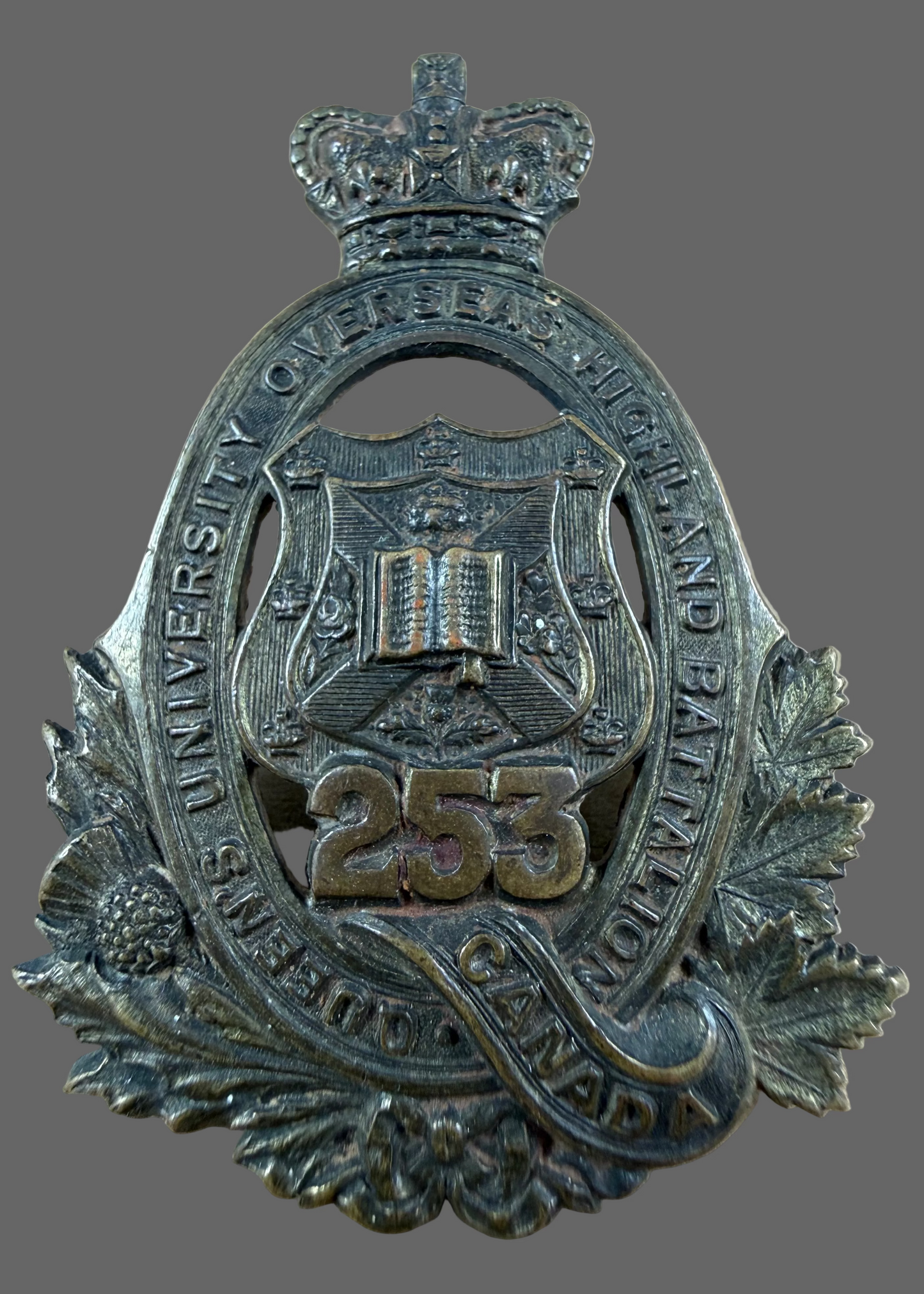 Canadian – WWI – 253rd Battalion  (Queen’s University Highlanders) Canadian Infantry – Glengarry Badge