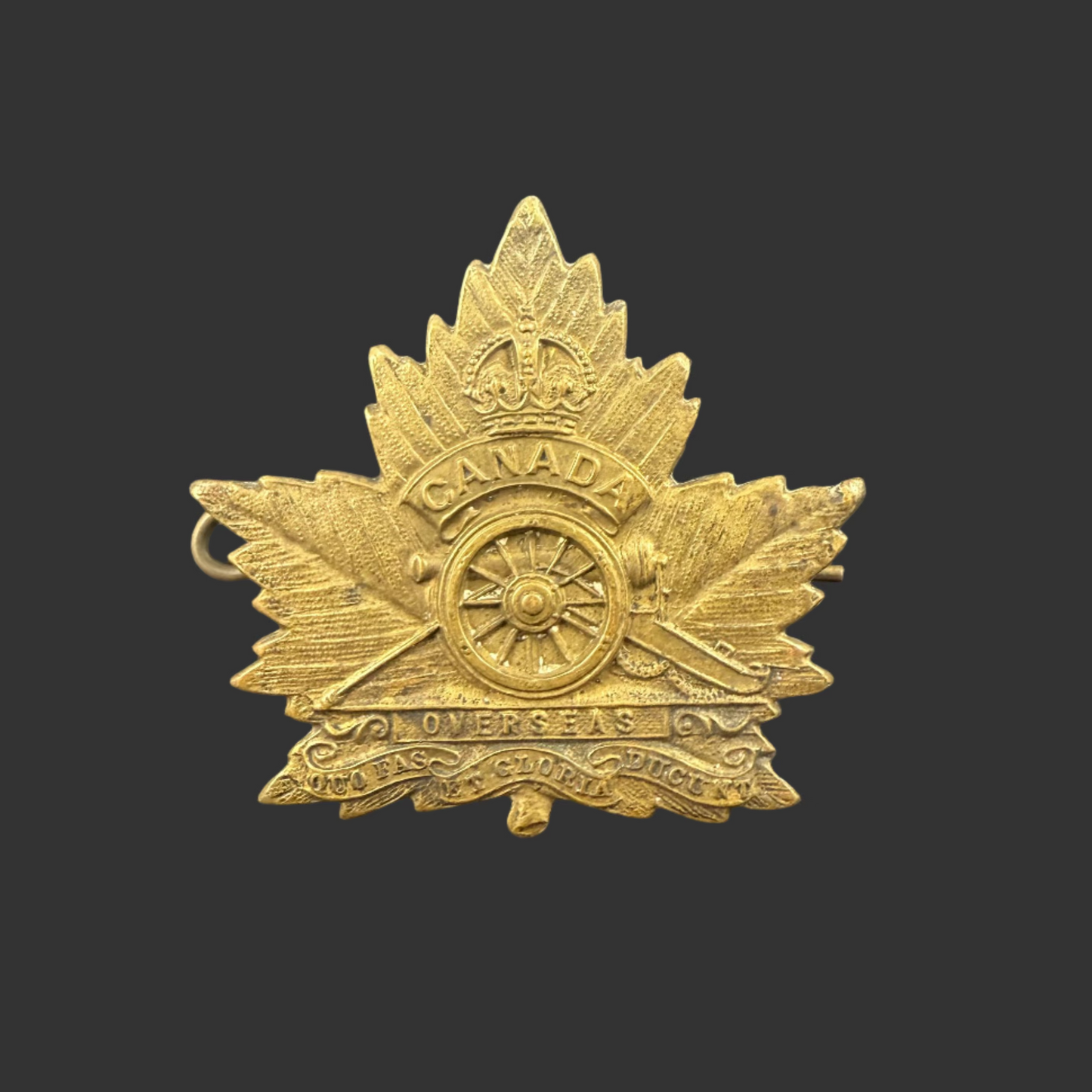 WWI - Canadian - CEF - Canadian Field Artillery - Cap Badge