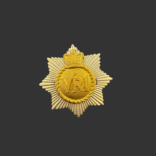 Canadian WWII - Royal Canadian Regiment - Cap Badge - Scully