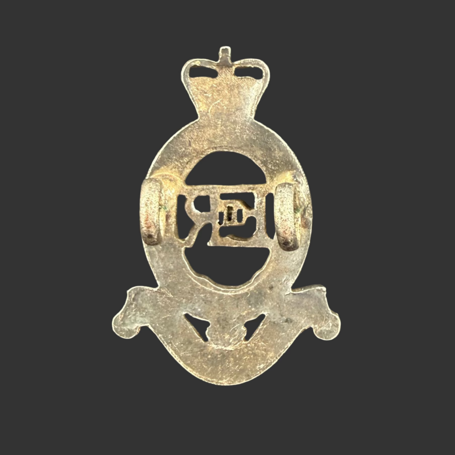British - Post-WWII - Royal Horse Artillery - Officers' Cap Badge